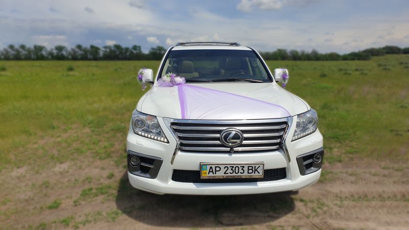 lexus ix570 03