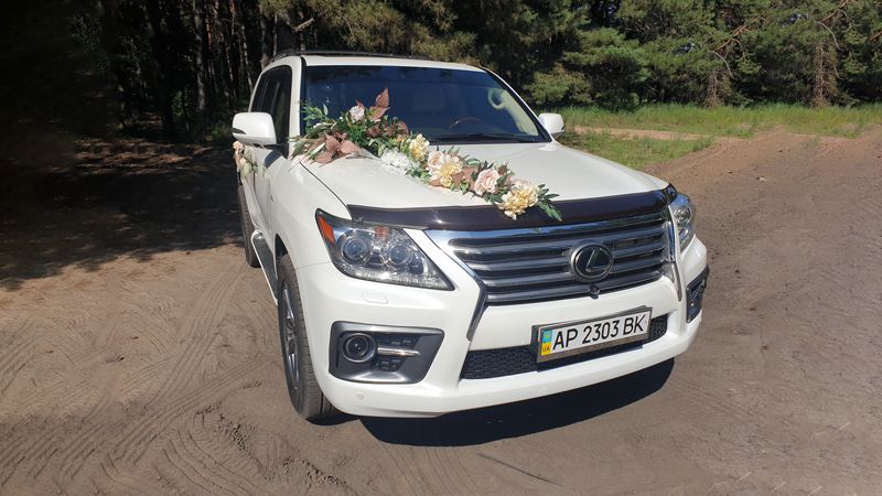 lexus ix570 05