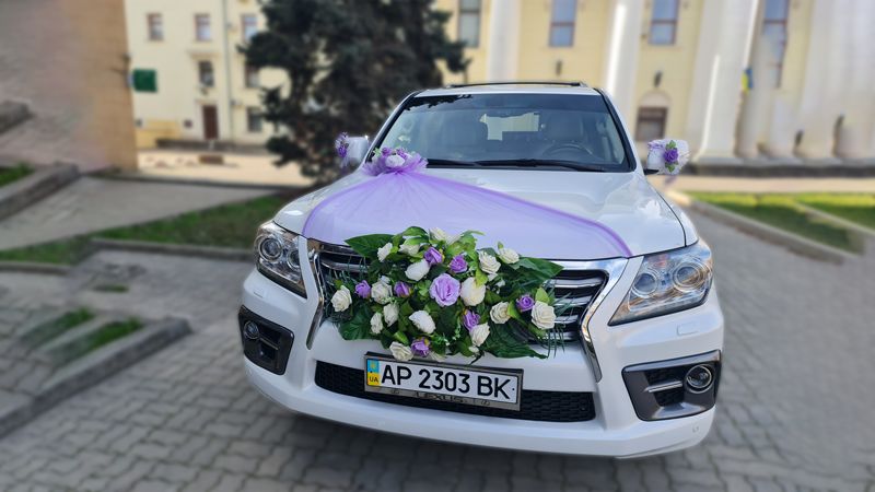 lexus ix570 06